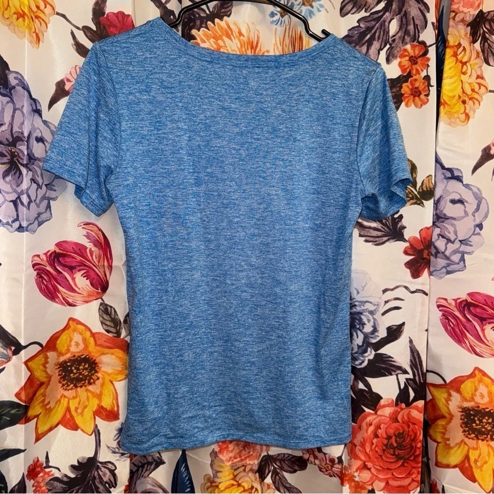 Nike Dri-Fit Woman’s Blue Top